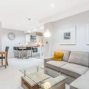 https://arkle-apartment-2.yorkshirehotels.net