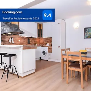Appartamento Eleganto - Two Bedroom, Central, Stylish, Sofia
