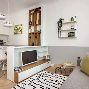Appartamento Hip, Cosmopolitan Gem In The Heart Of By Flat Mаnager, Sofia